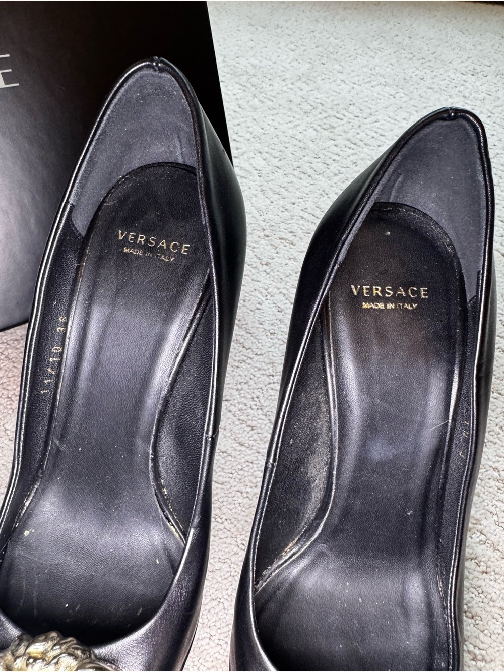 Versace Black Leather Pointed Pumps with Gold Medusa Size 6 - Picture 5 of 10